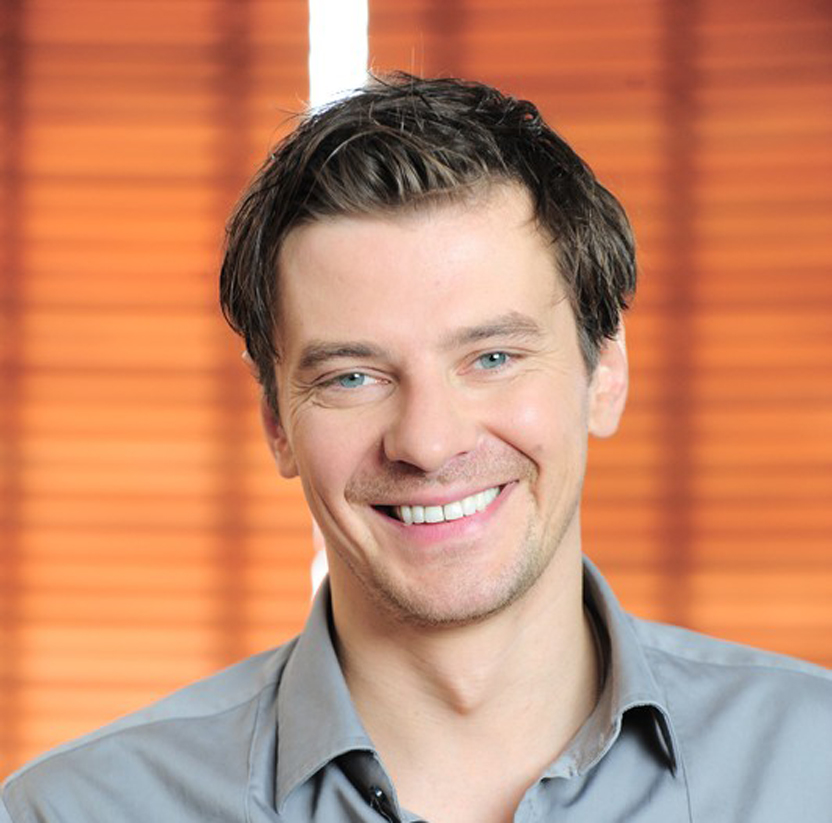 actor Marcin Kwasny large photo