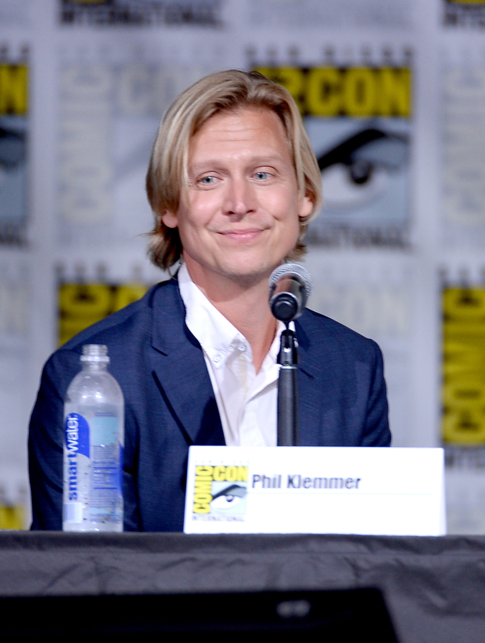 actor Phil Klemmer large photo