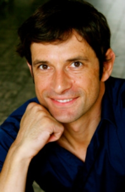 actor Dominique Rongvaux large photo