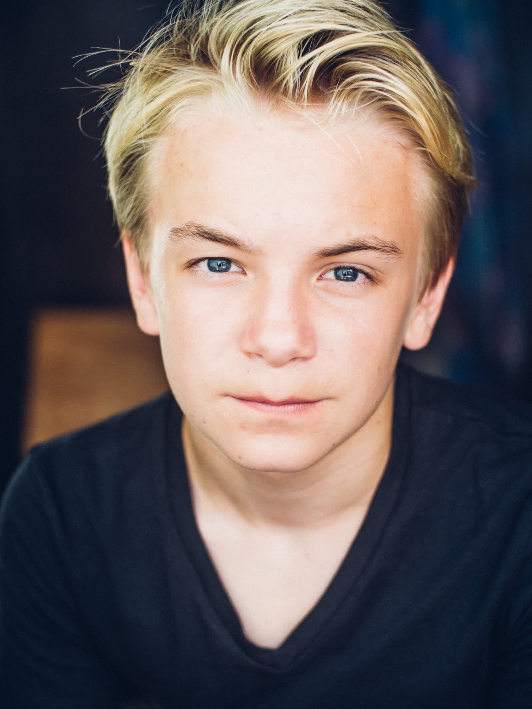 actor Flynn Steward large photo