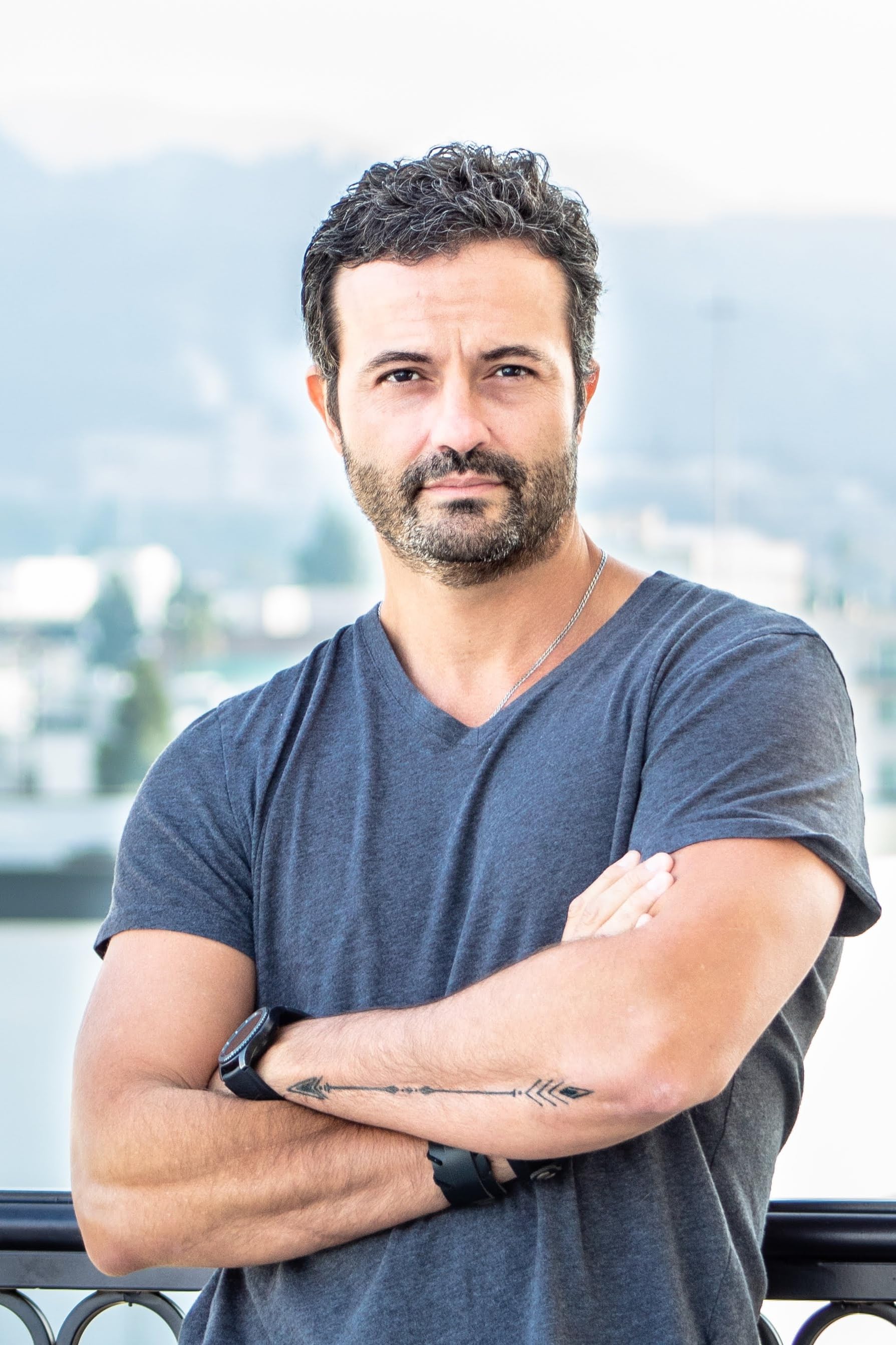 actor Marcelo Galvão large photo