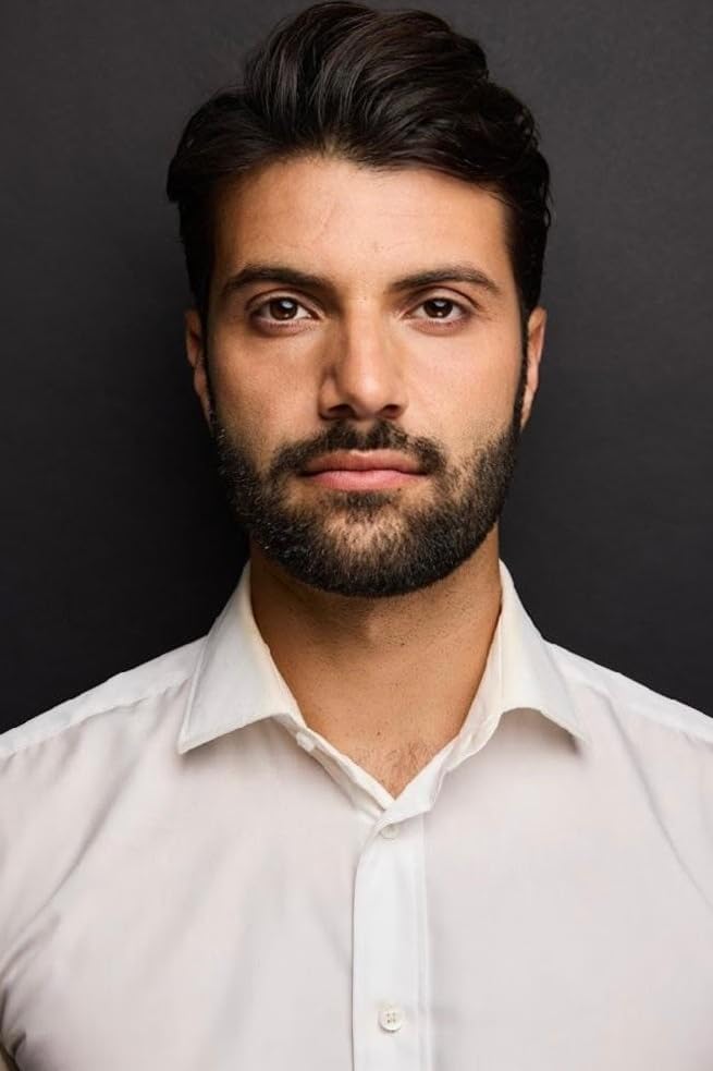 actor Daniel Peera large photo