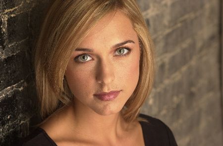 actor Shelley Bennett large photo