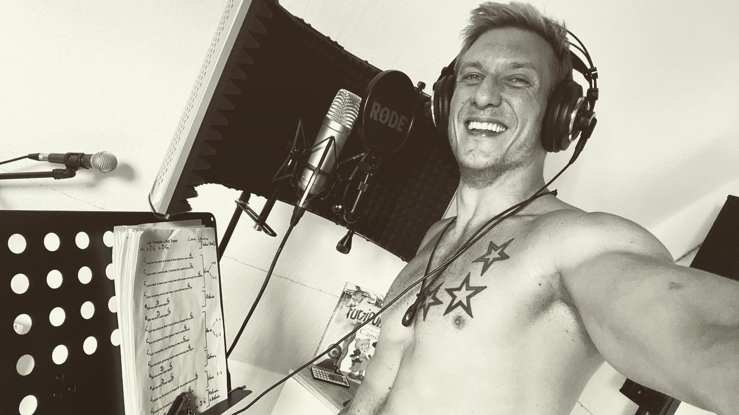 actor Martin Walde large photo