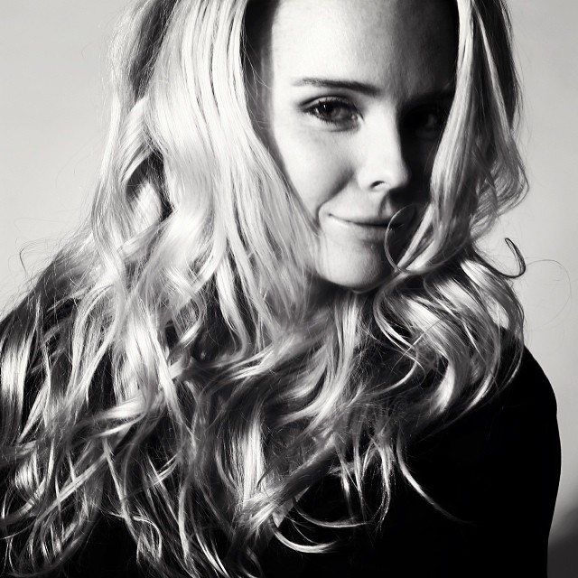 actor Sally Victoria Benson large photo