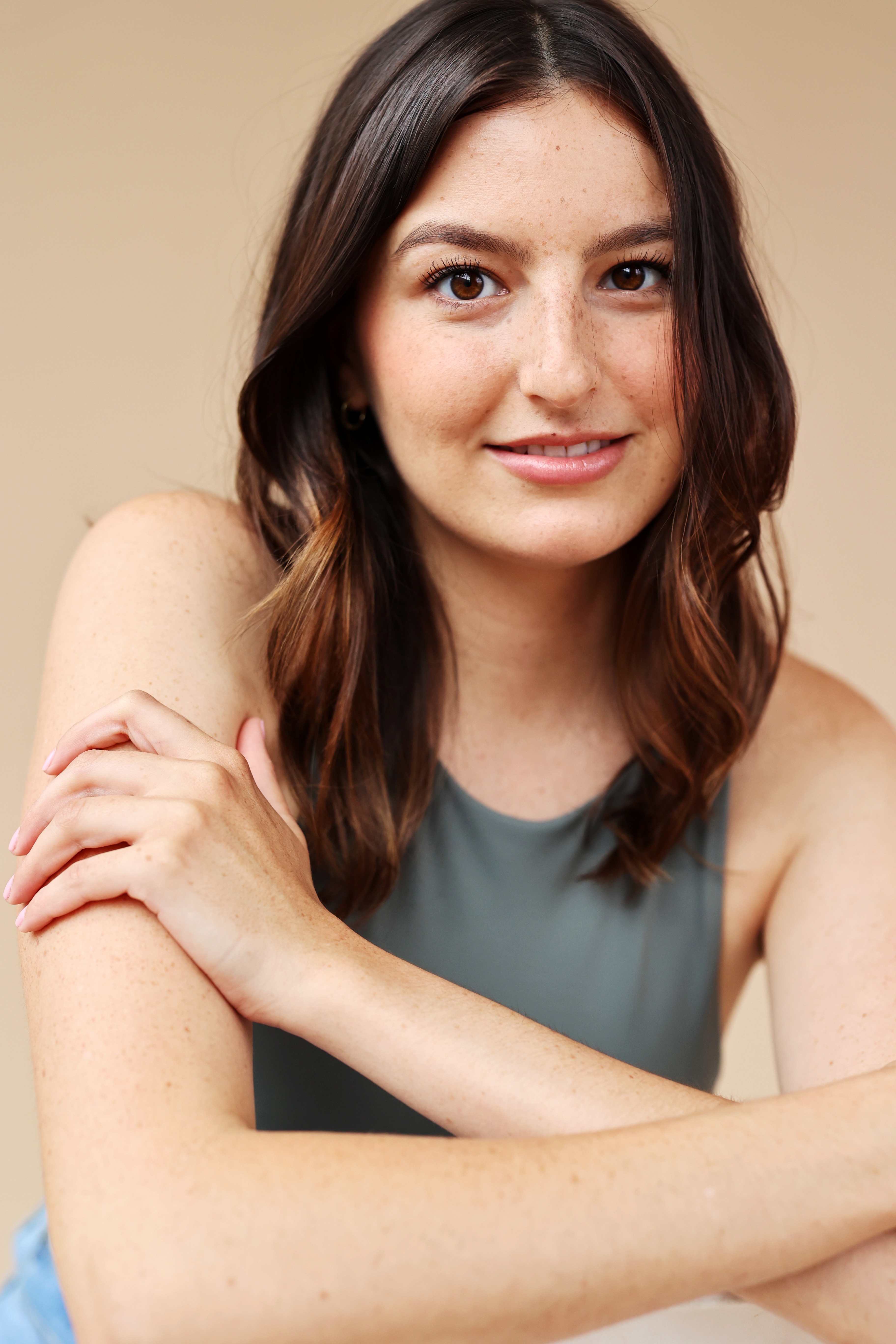 actor Sarah Dreier large photo