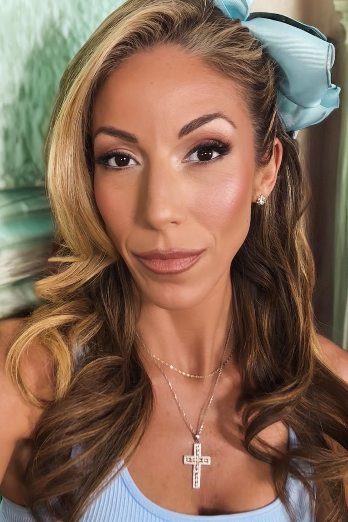 actor Lauren Daisy White large photo