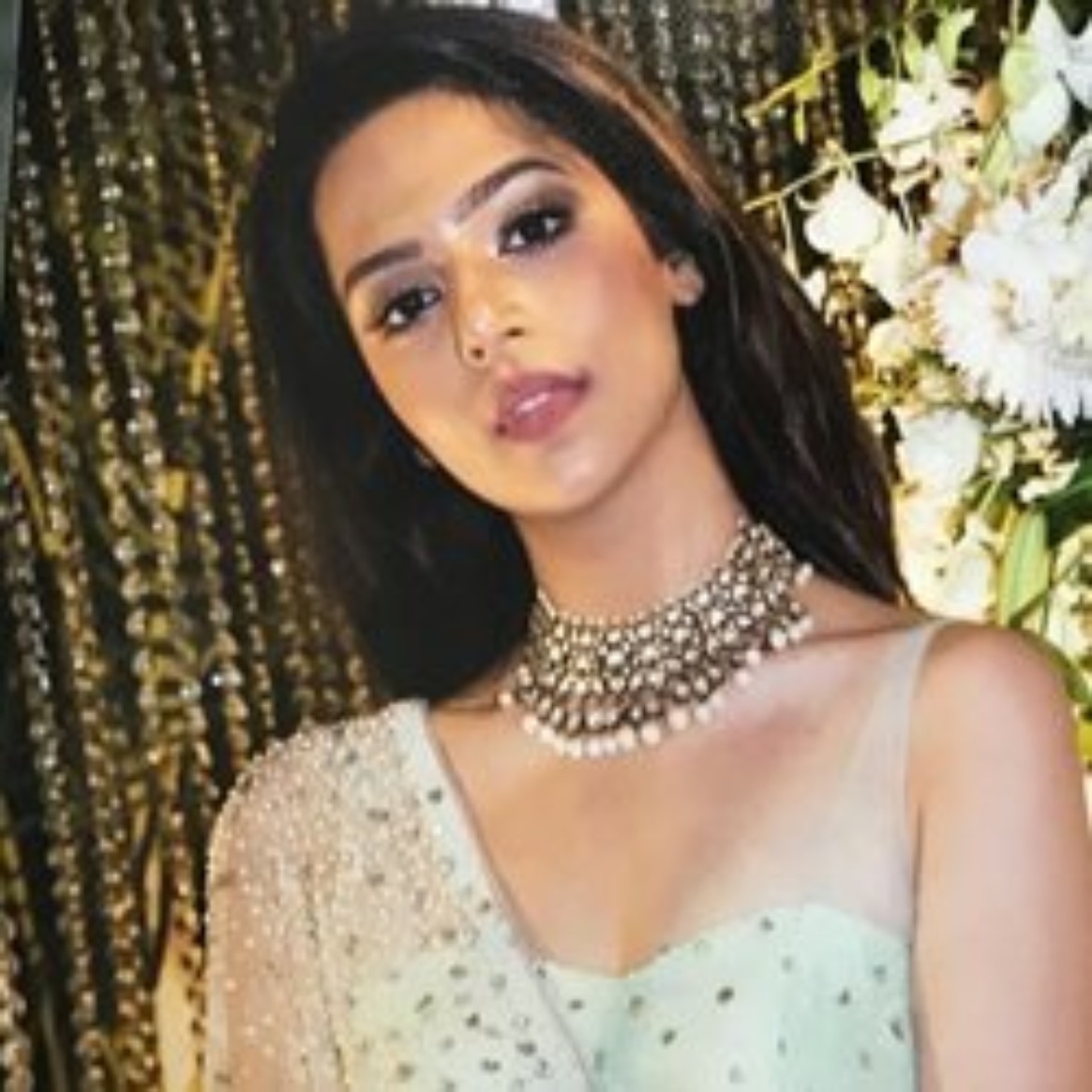 actor Perlene Bhesania large photo