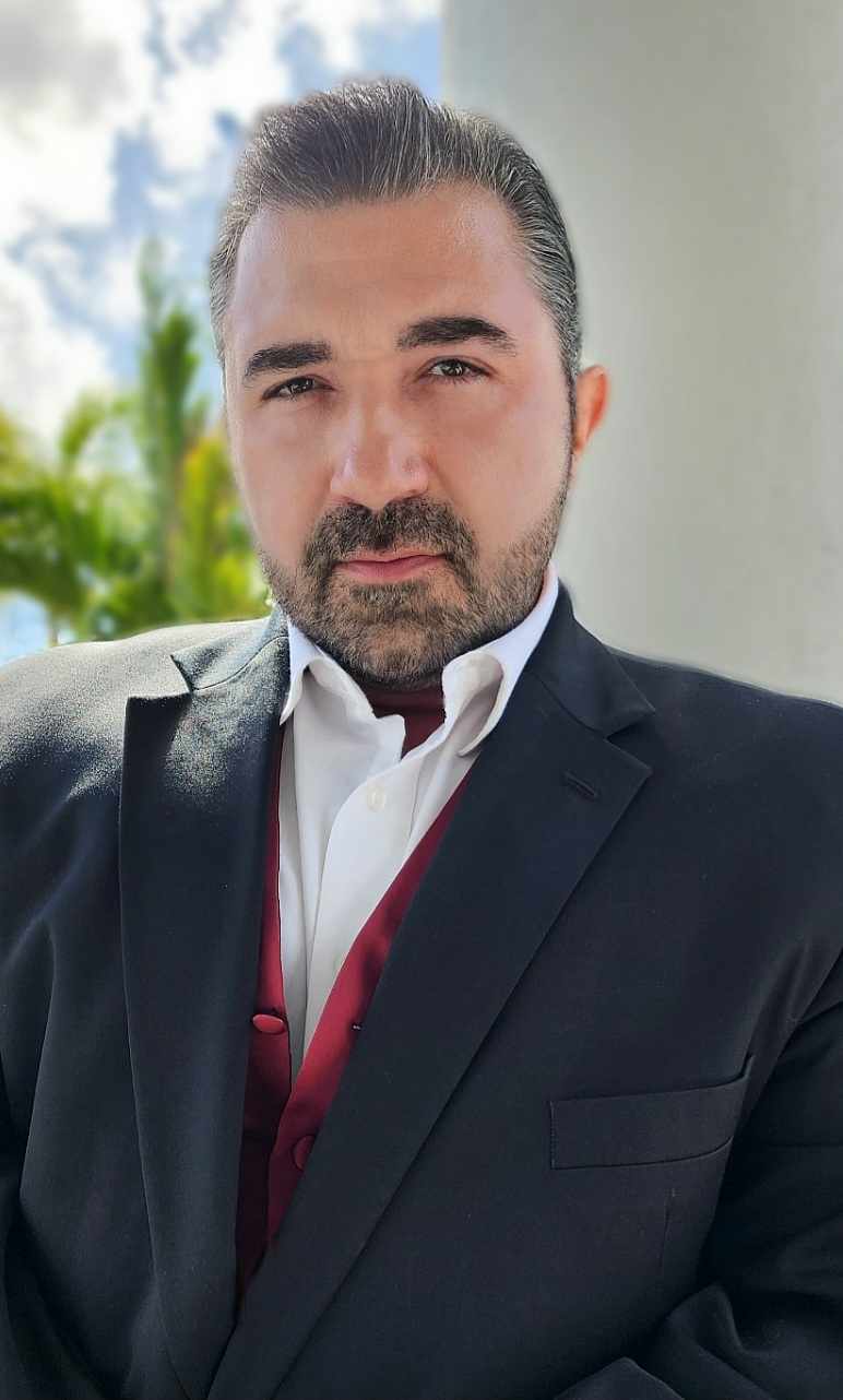 actor Will Debley large photo