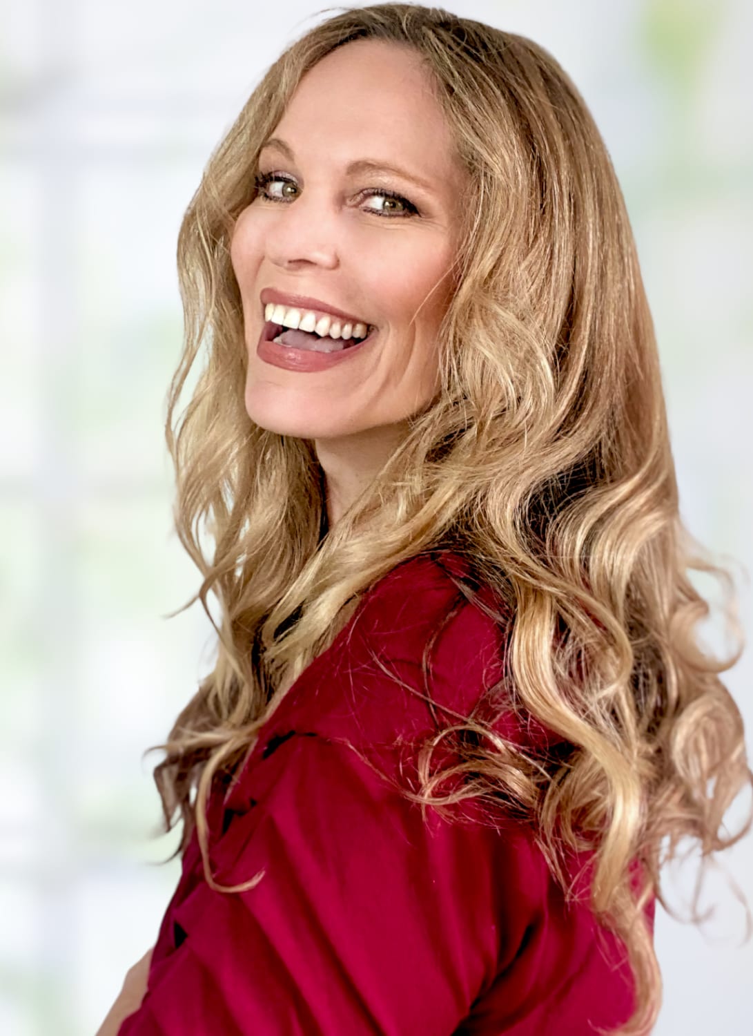 actor Summer Moore large photo