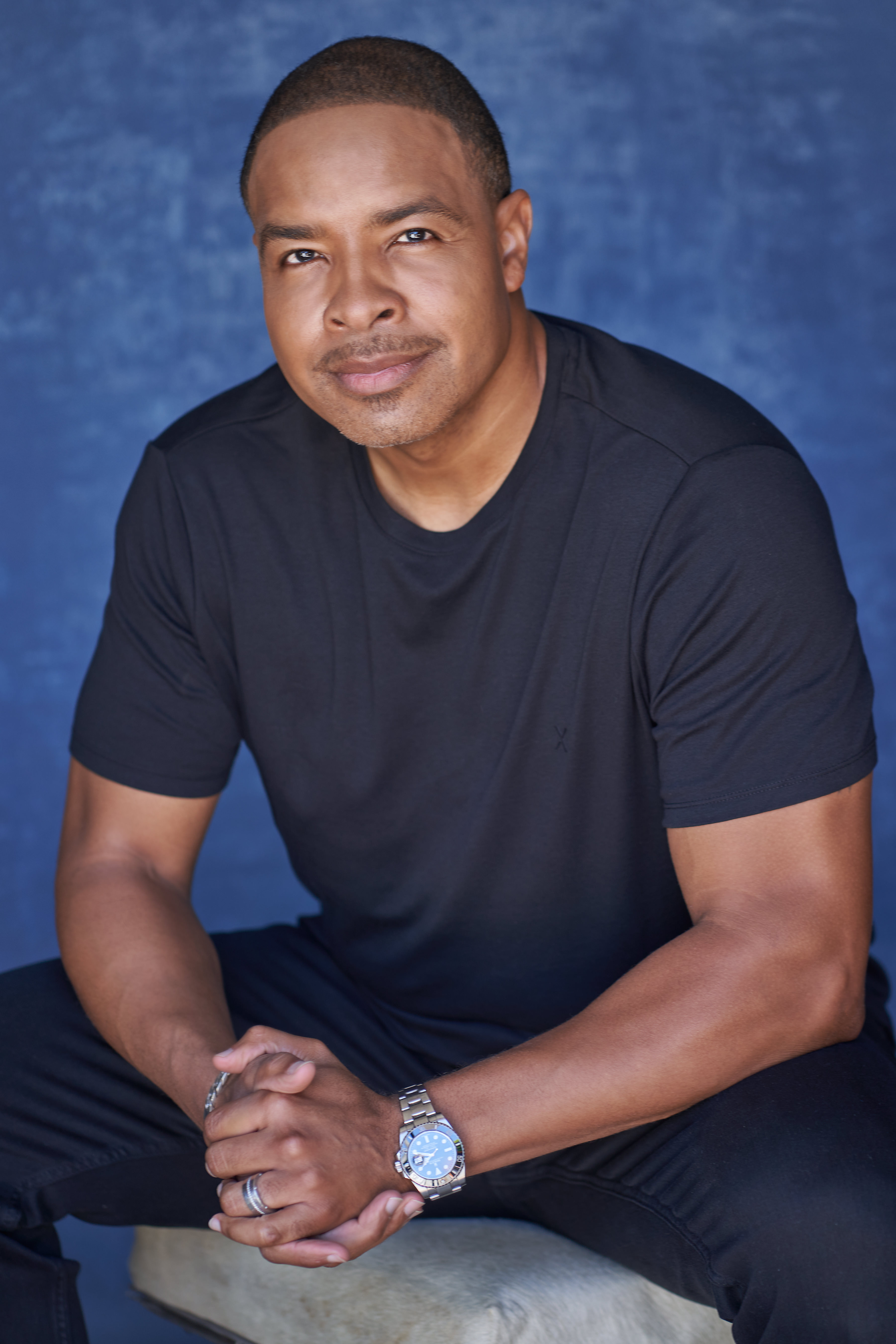 actor Mike Hill large photo