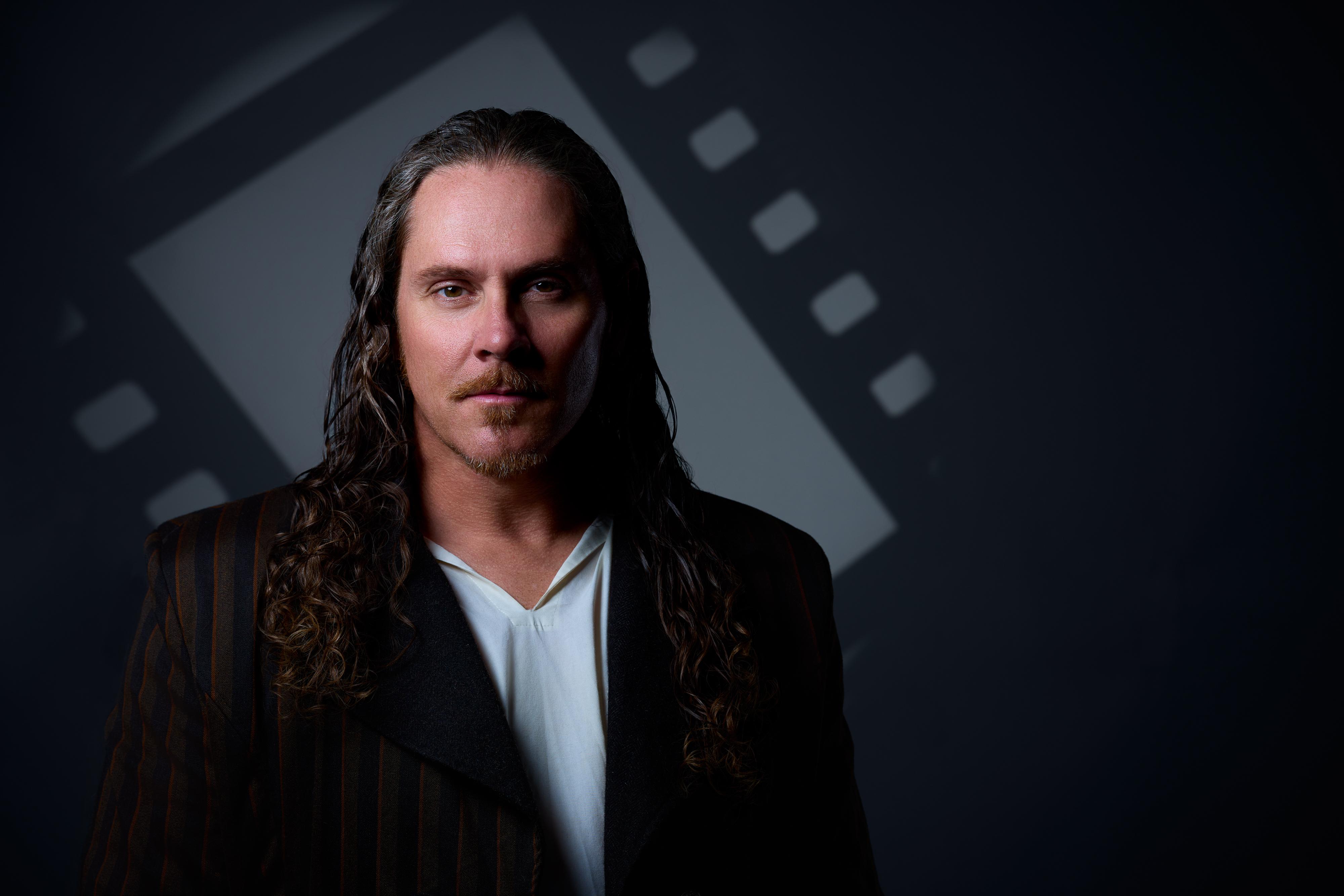 actor Tony Gibson large photo