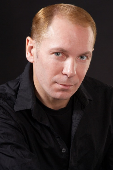 actor Yuriy Utkin large photo