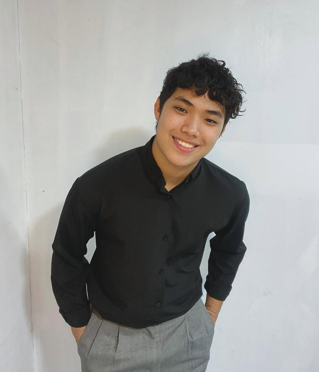 actor Jonathan Dequiña large photo