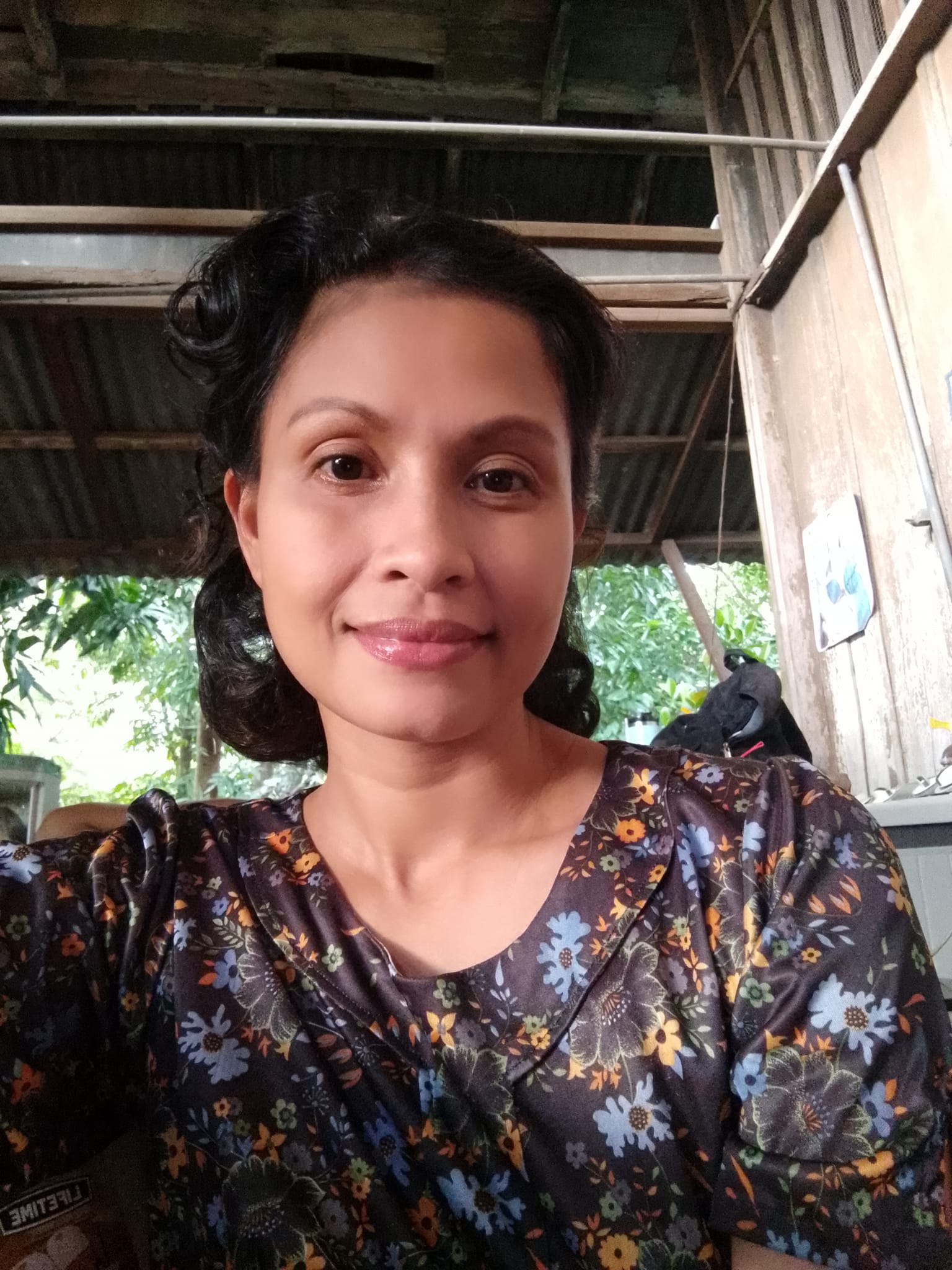 actor Debbie Dumaran large photo