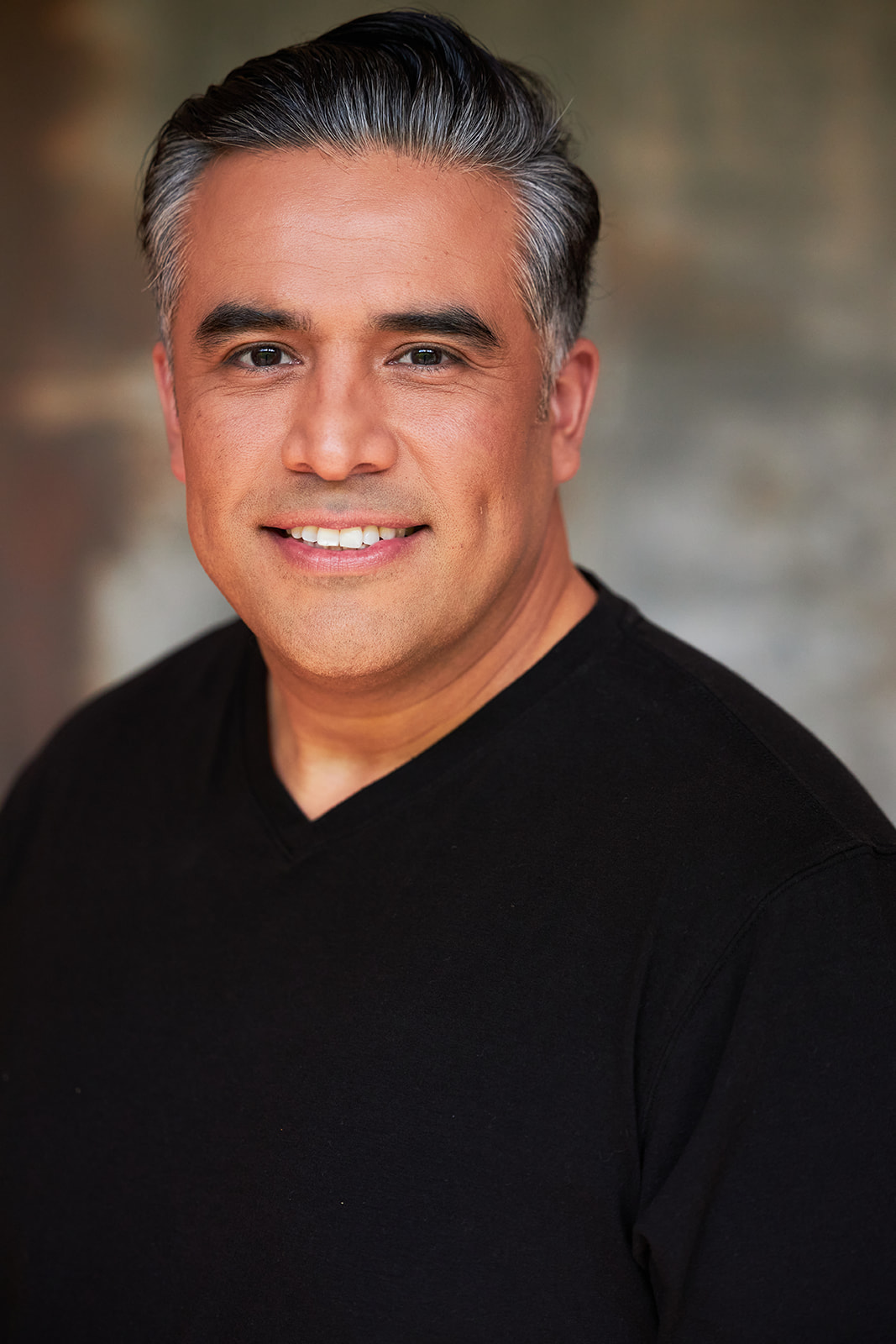 actor Roberto Garcia large photo