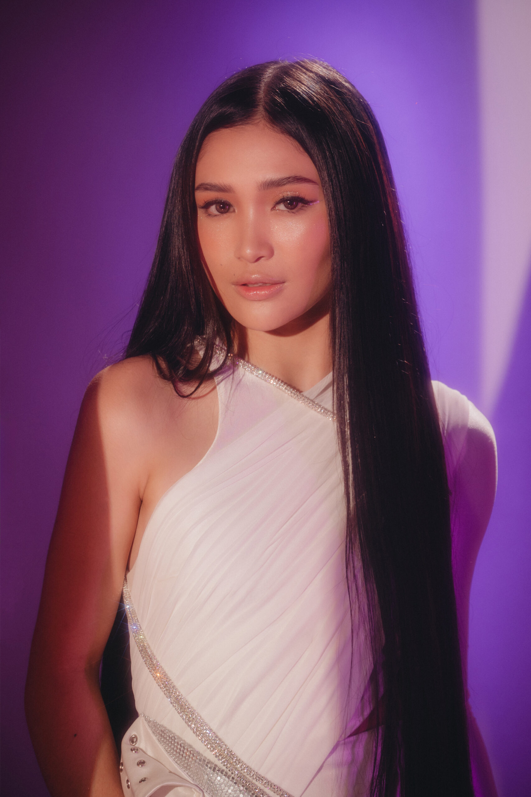 Jhoanna Robles