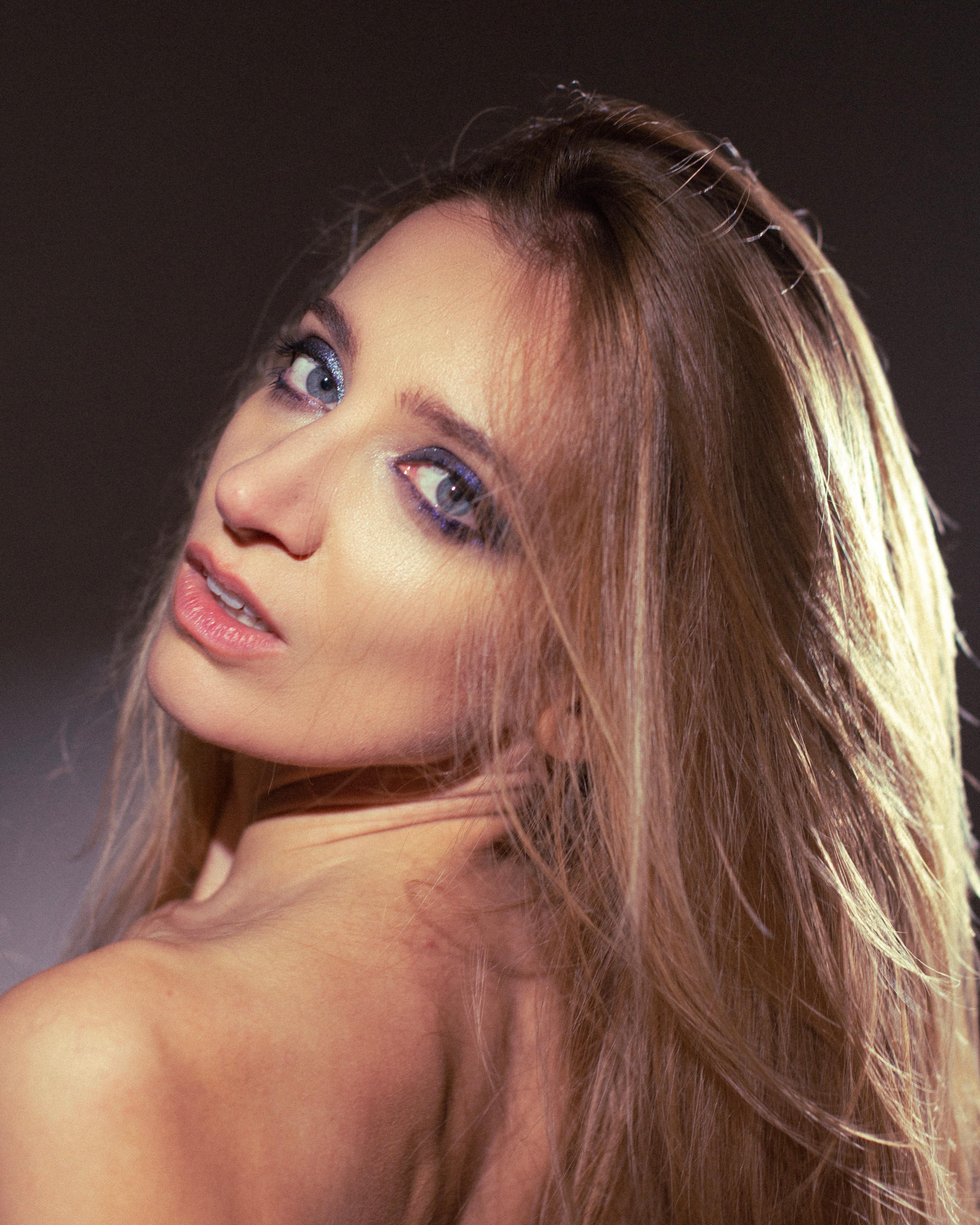 actor Adriana Vecchioli large photo