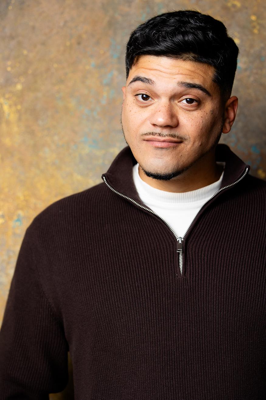 actor Victor Medina large photo