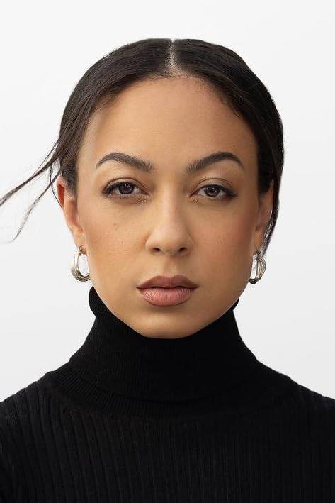 actor Naomi Walley large photo