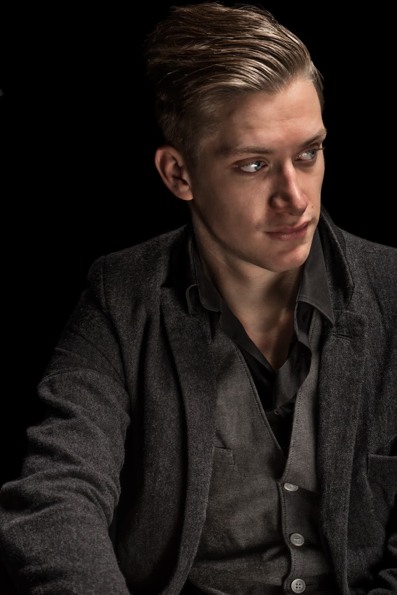 actor Daniel Sloss large photo