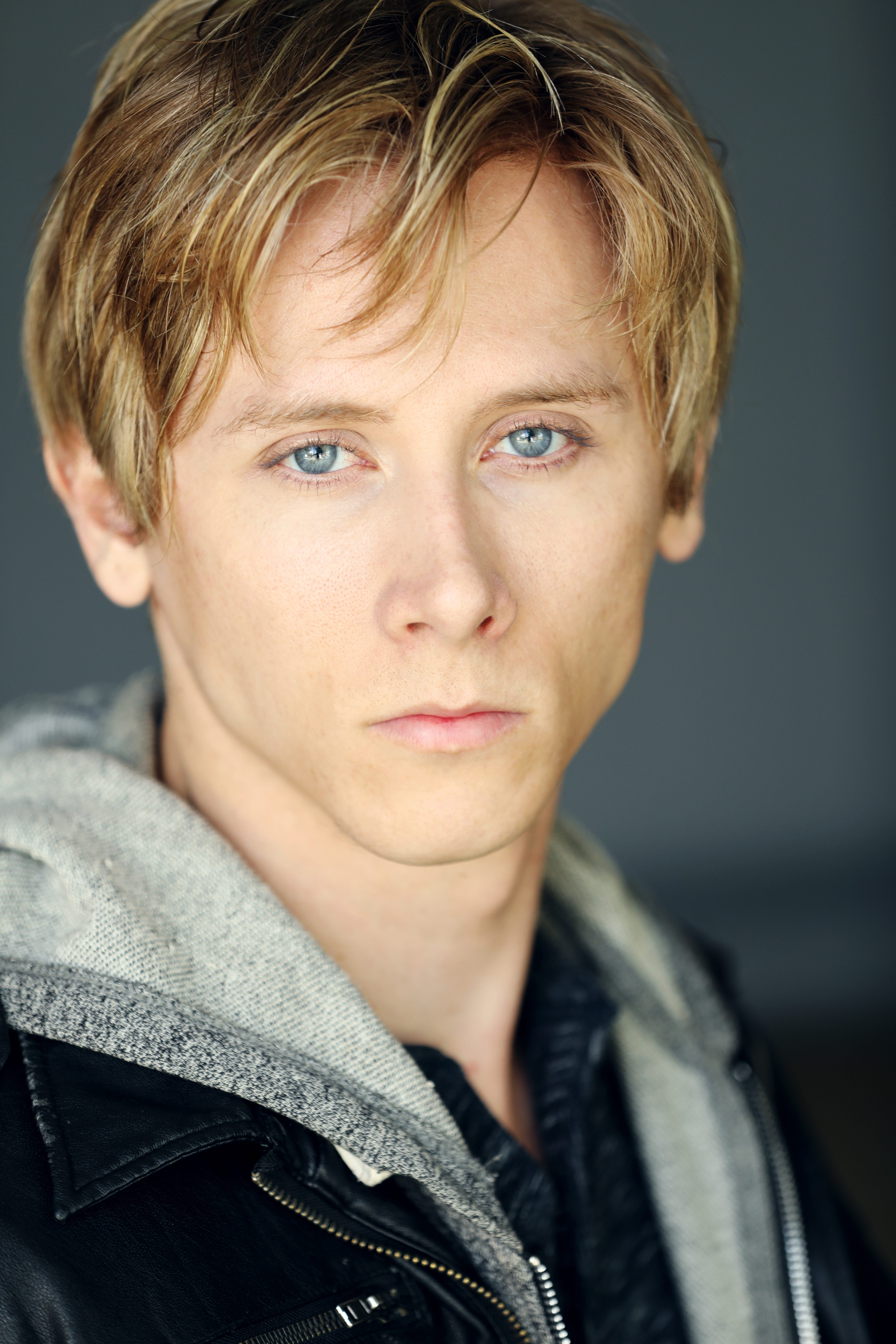 actor Adam Taylor Gordon large photo