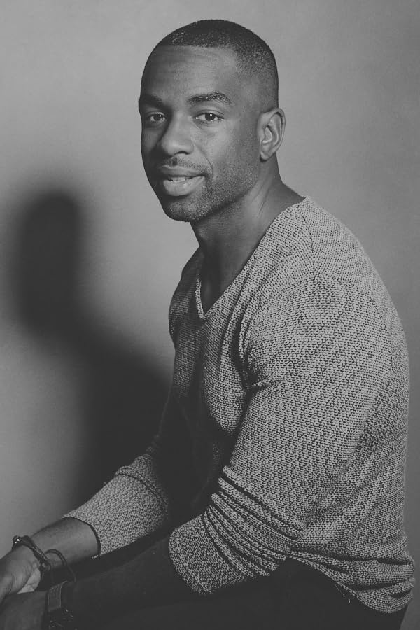 actor Darian Michael Garey large photo