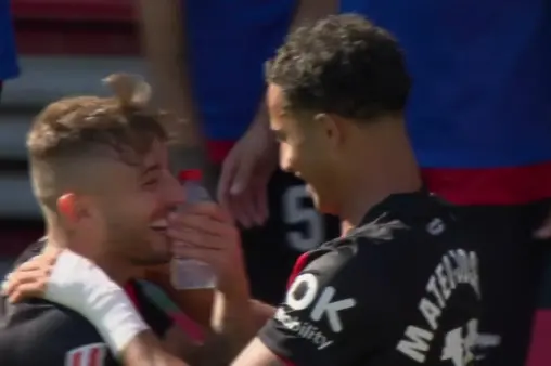 [Goal] Three goals in 10 minutes! Joseph makes a forward run and coolly slots home to extend the lead