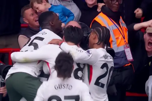 [Goal] Sharp instincts! James scores with a close-range finish to seal the win