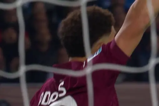 [Highlights] Wave of attacks! Che Adams' tight-angle shot hits the side netting