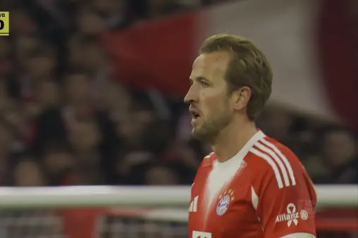 [Goal] Bellingham Jr.'s goal-line clearance backfires as Olise slides to score