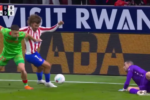 [Highlights] Incredible save! Griezmann cuts into the box and shoots, denied by Herrera