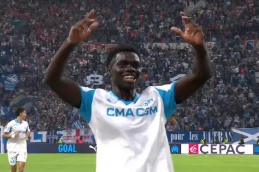 [Goal] A goal and an assist! Watz scores an empty net after Aubameyang's flick-on