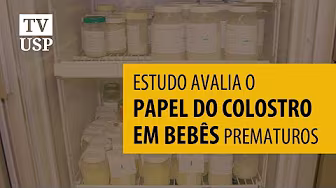 Colostroterapia e bebês prematuros background