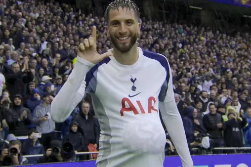 [Goal] In hot form! Kudus delivers a 45-degree cross, Bentancur fires home on the turn