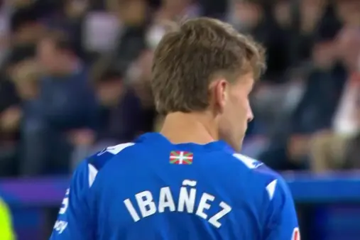 [Highlights] Unlucky! Denis Suárez's free kick, part cross part shot, hits the post