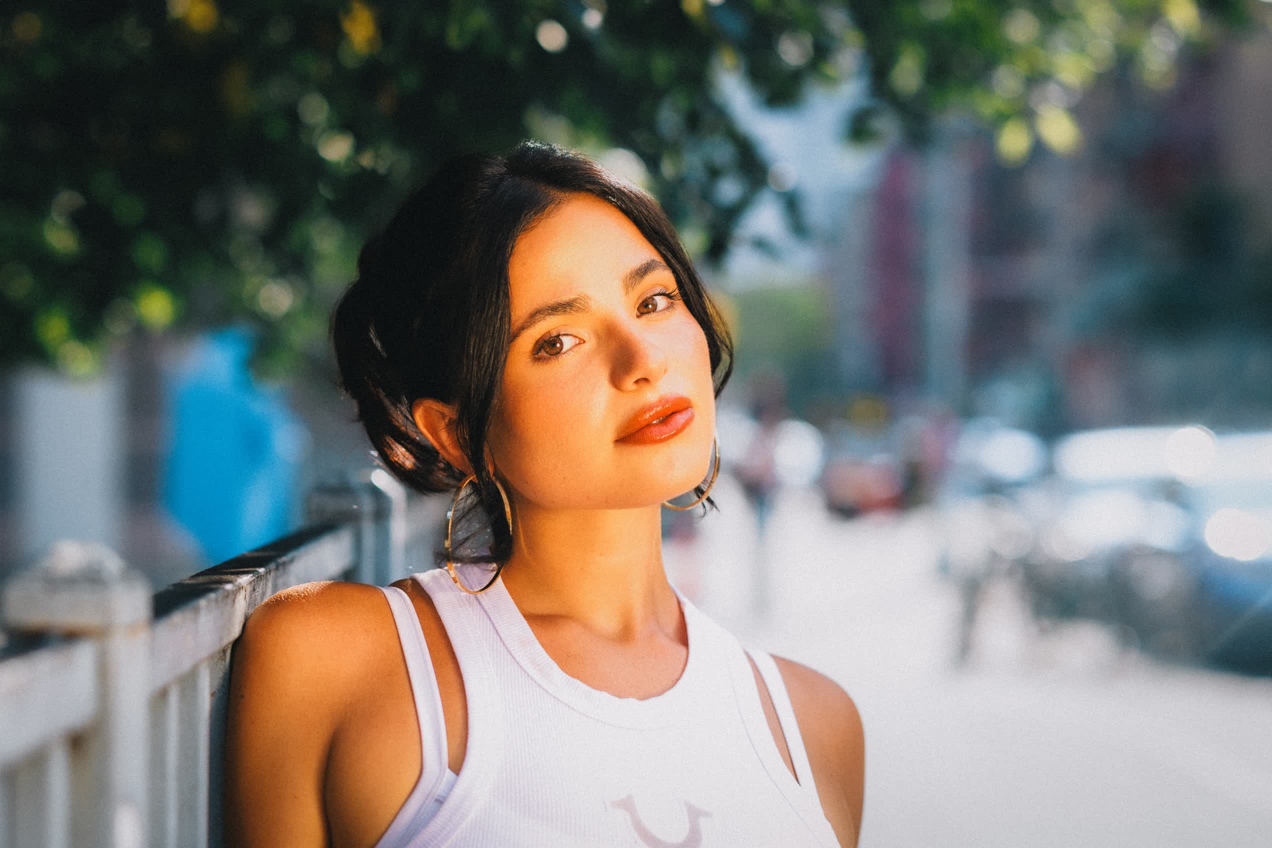 actor Isabella Kaimakliotis large photo