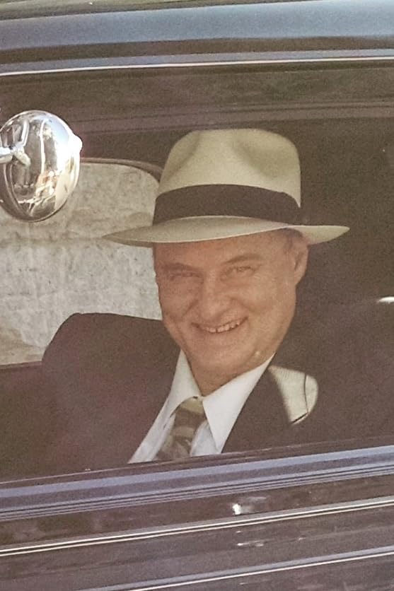 actor Mark Mannette large photo