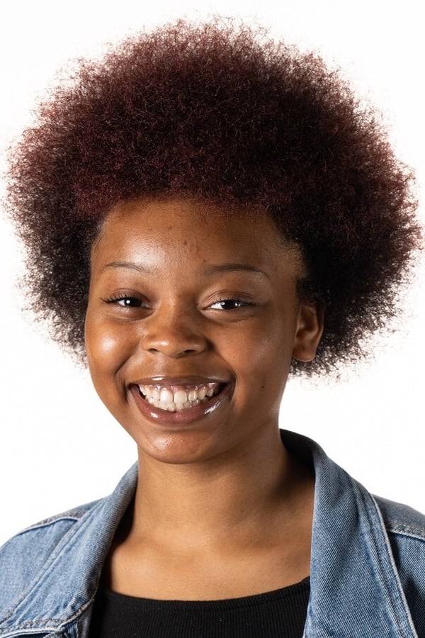 actor Thara Hillary Benjamin large photo