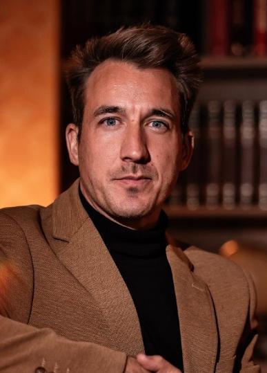 actor Andy Peelman large photo