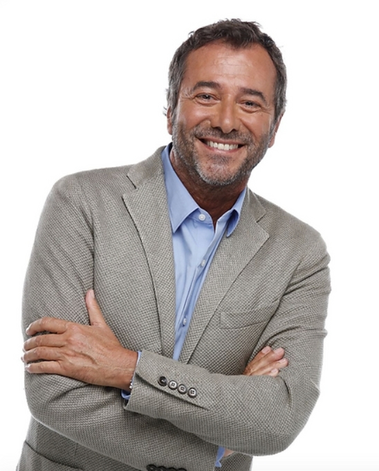 actor Bernard Montiel large photo