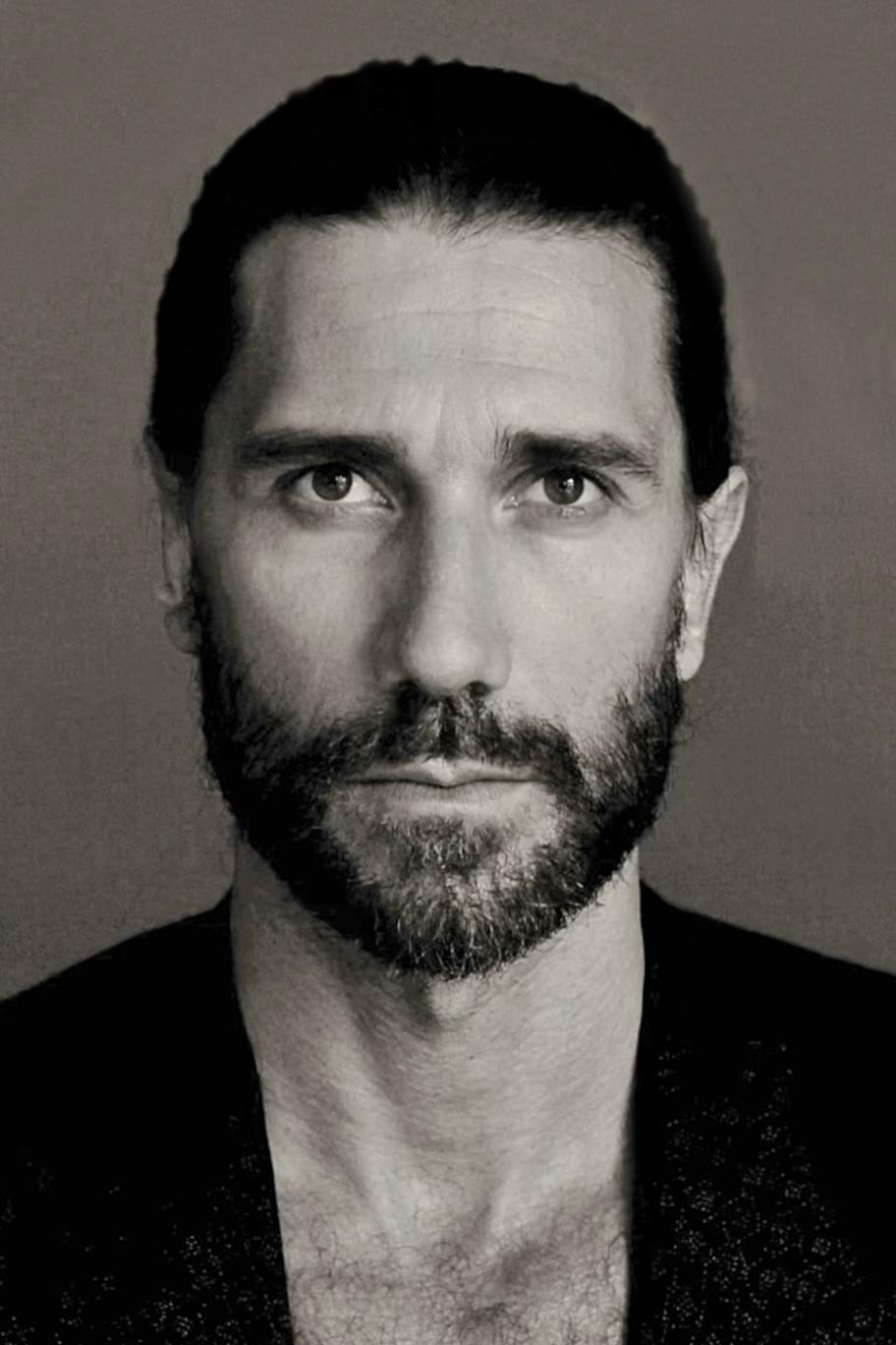 actor Raphael Kahn large photo