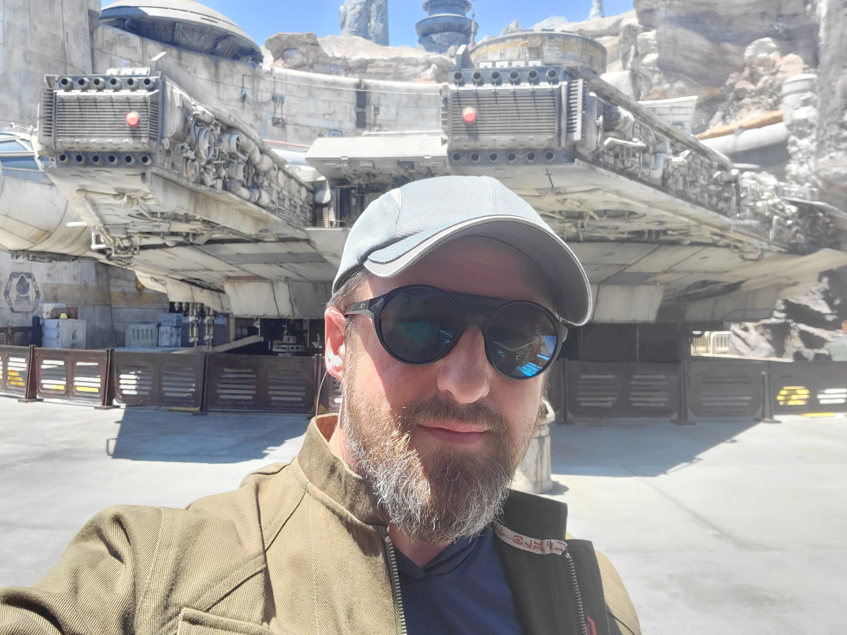 actor Andrew Parkin large photo