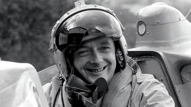 actor Donald Campbell large photo