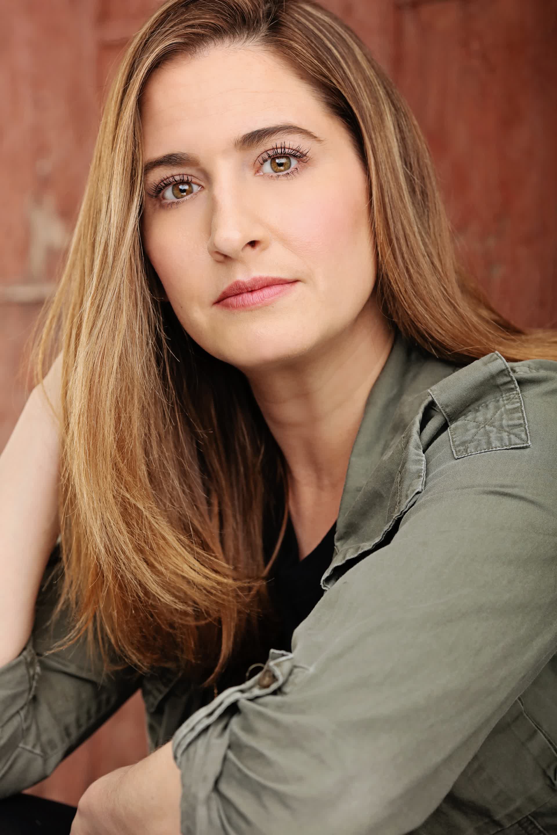 actor Kelli McNeil large photo