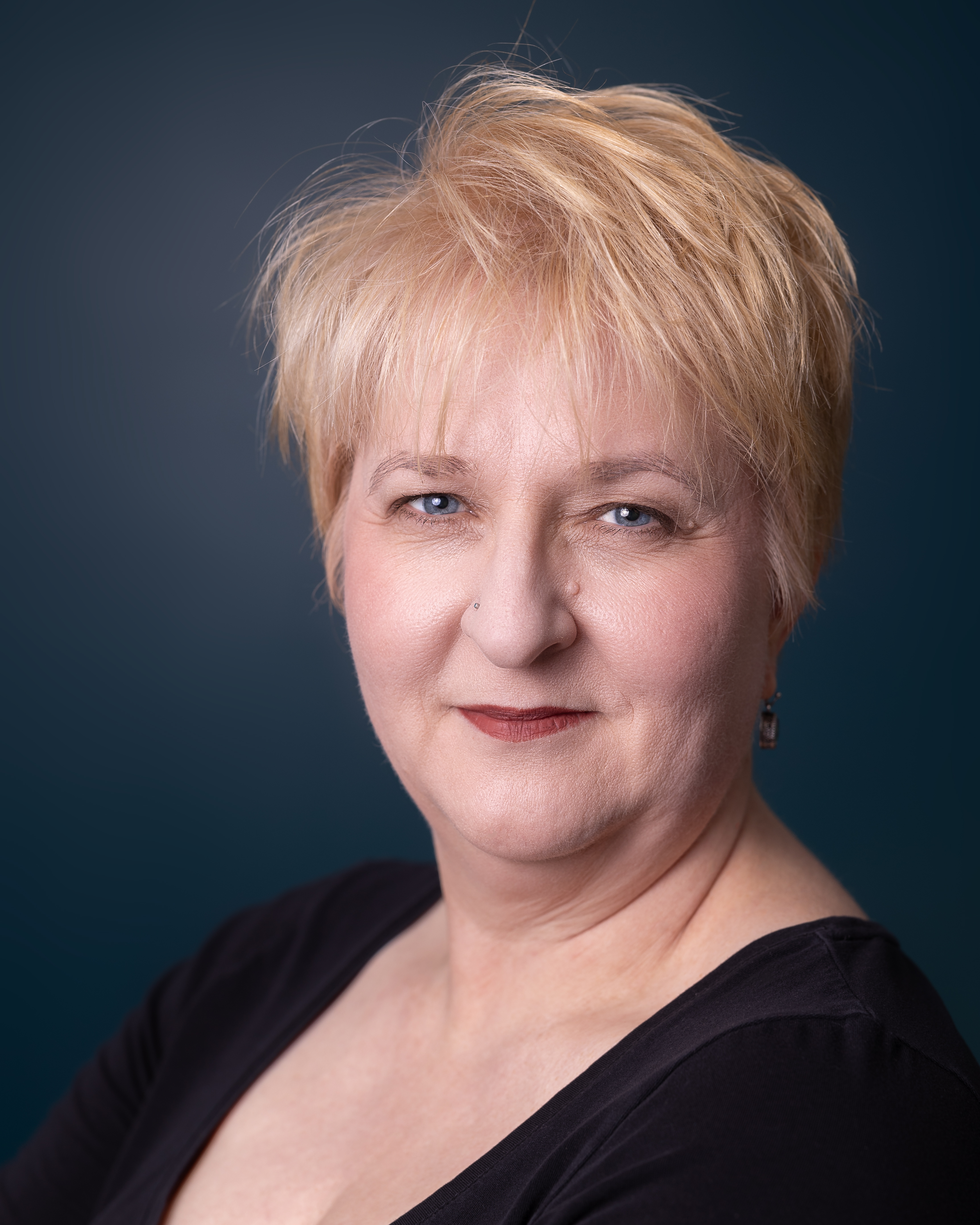 actor Tanya Saari large photo