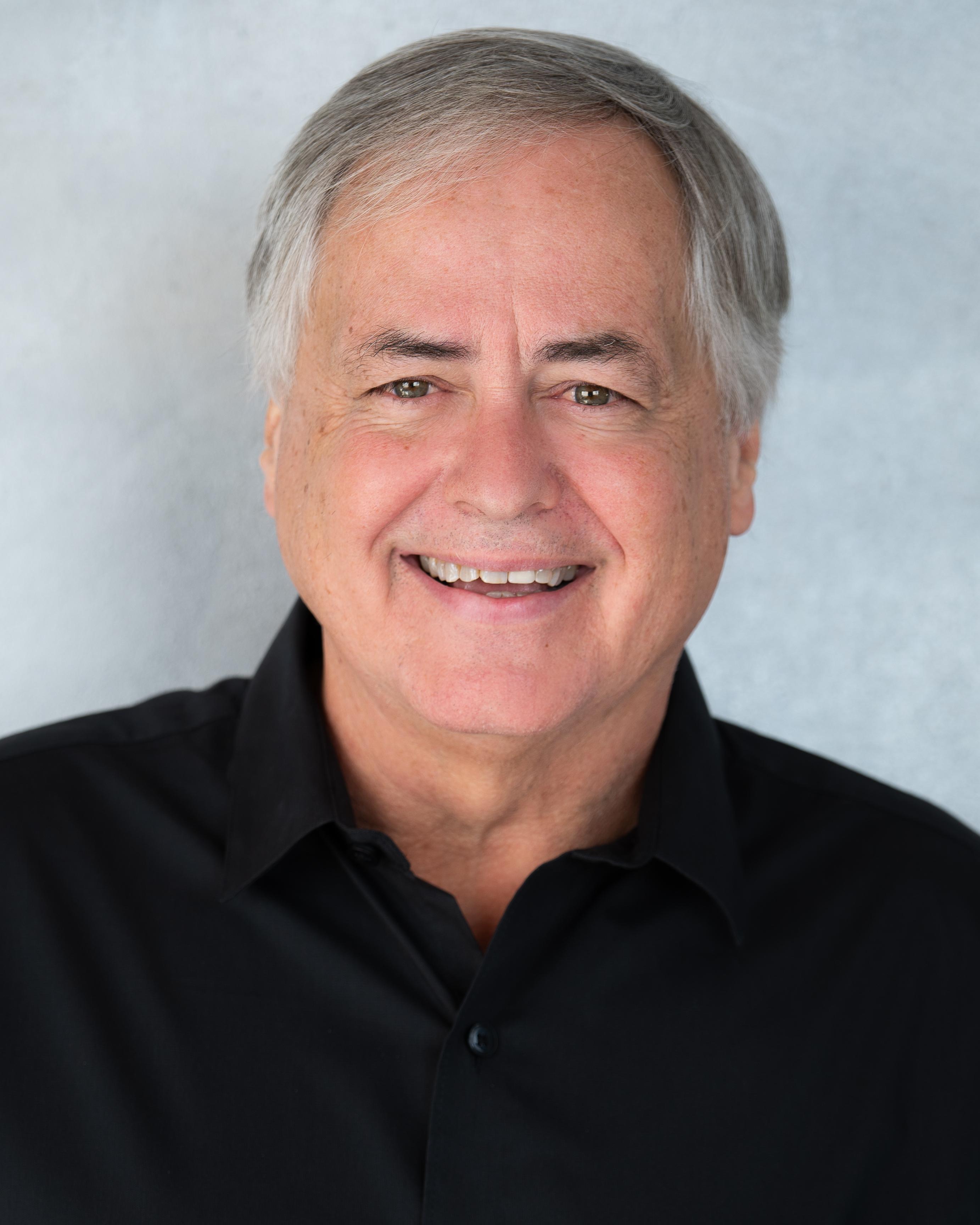 actor Robert Permenter large photo