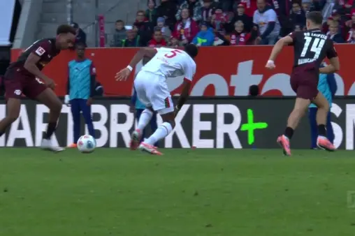 [Goal] Flawless play! Weidraogo taps in easily after Baumgartner's brilliant pass