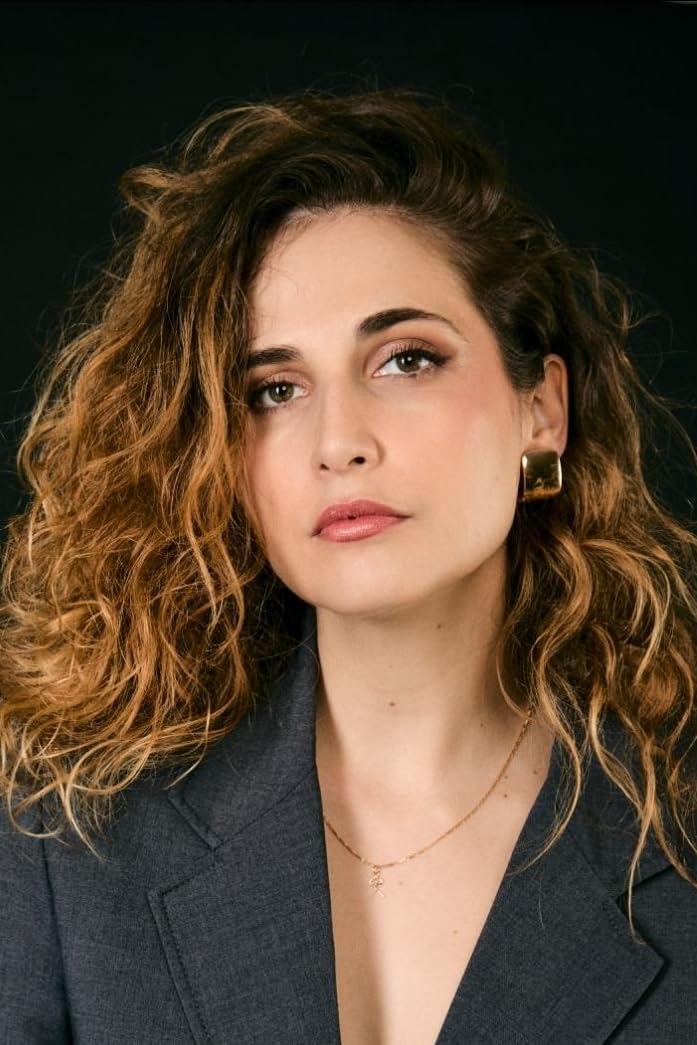 actor Laura Ledesma large photo