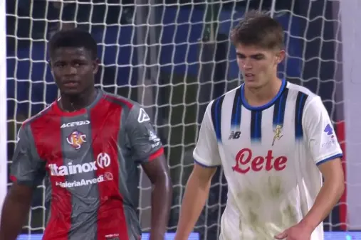 [Highlights] De Ketelaere heads the cross towards goal, keeper holds the ball firmly